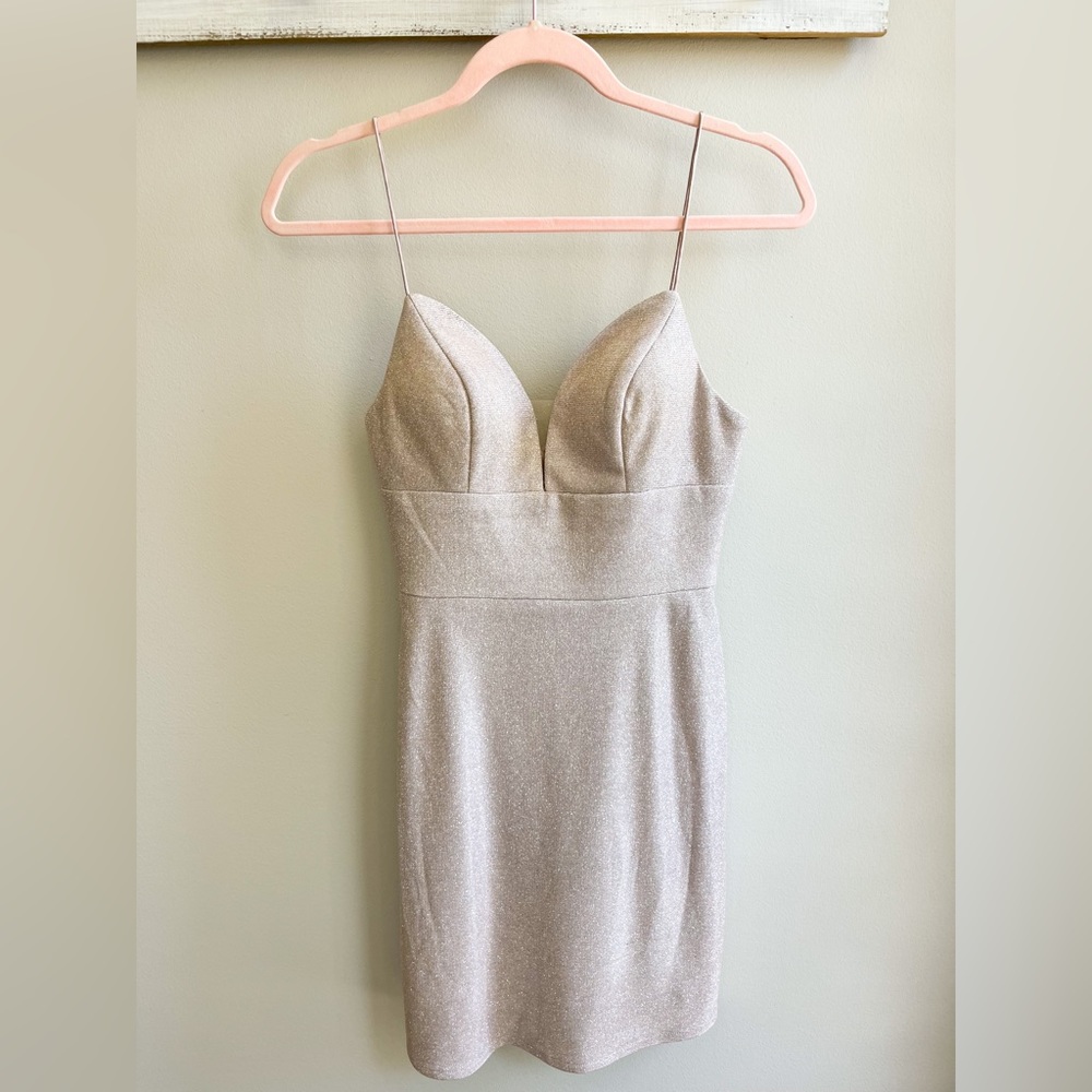Dillards Homecoming mini sparkly tight dress worn once!! Perfect condition:small